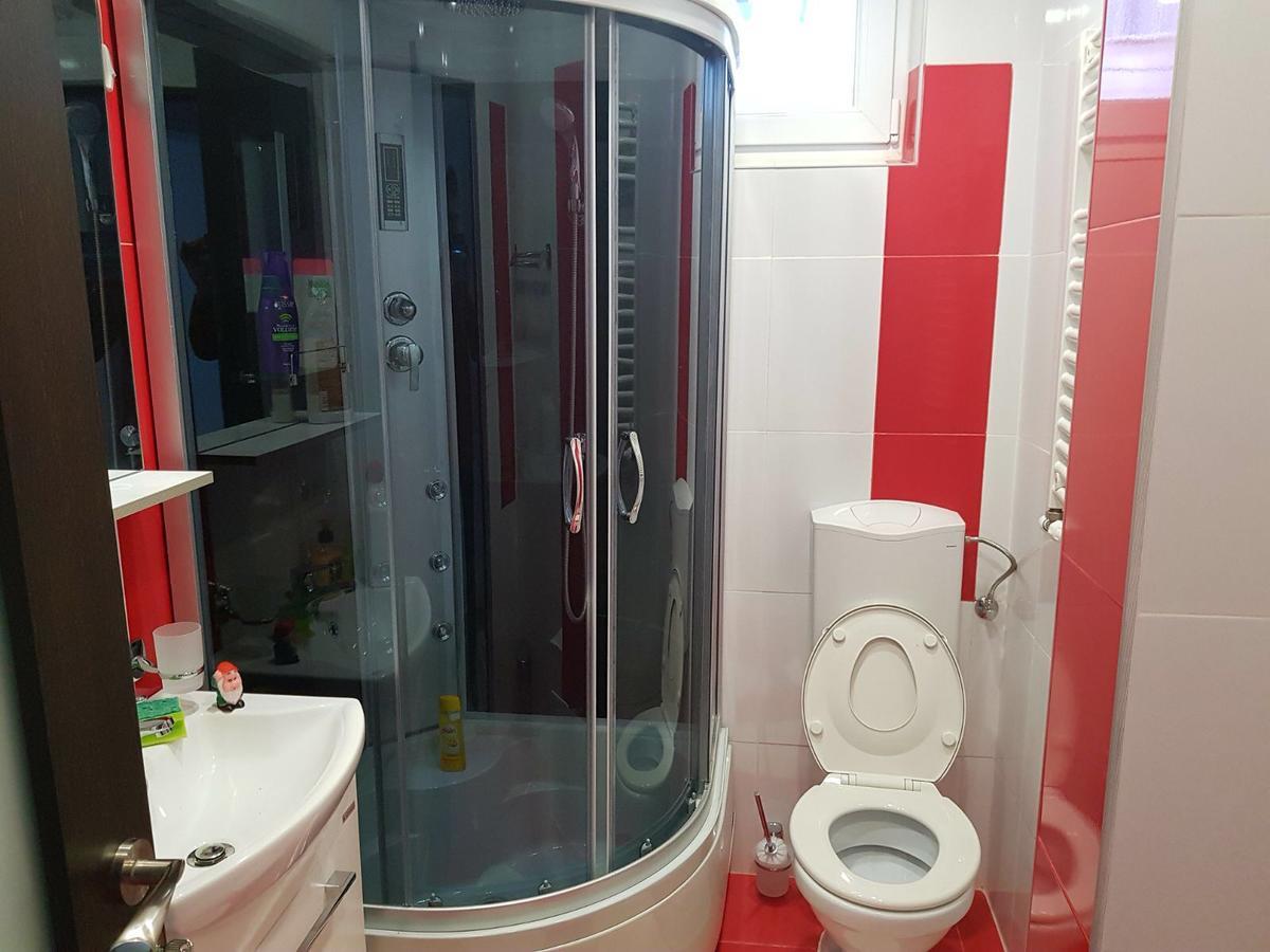 Apartament Confort Piatra Neamţ Rum bild