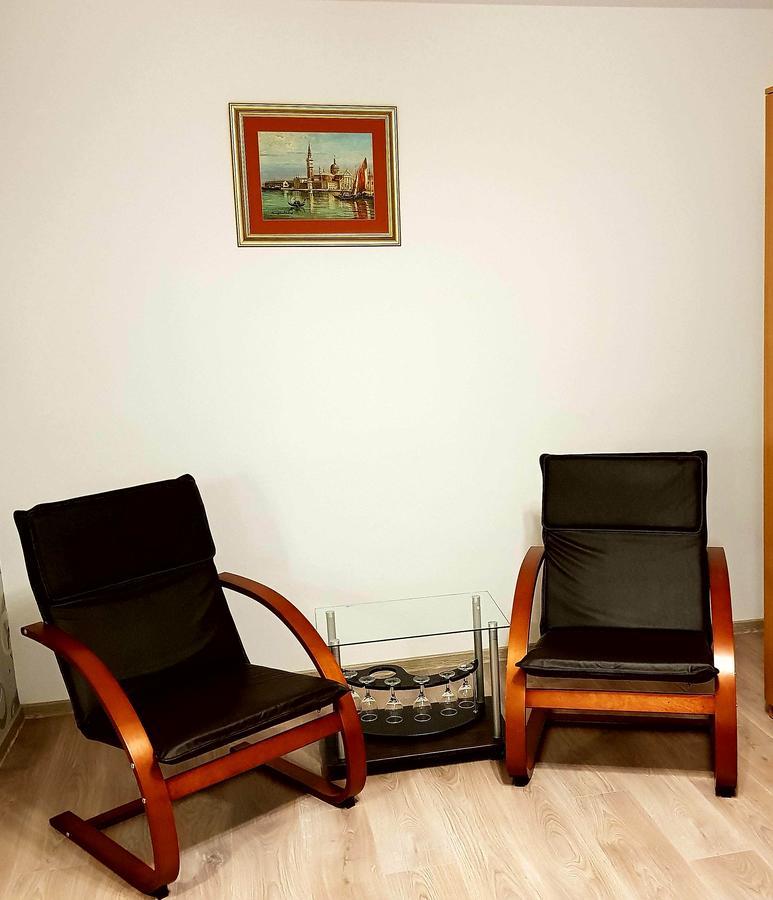 Apartament Confort Piatra Neamţ Exteriör bild