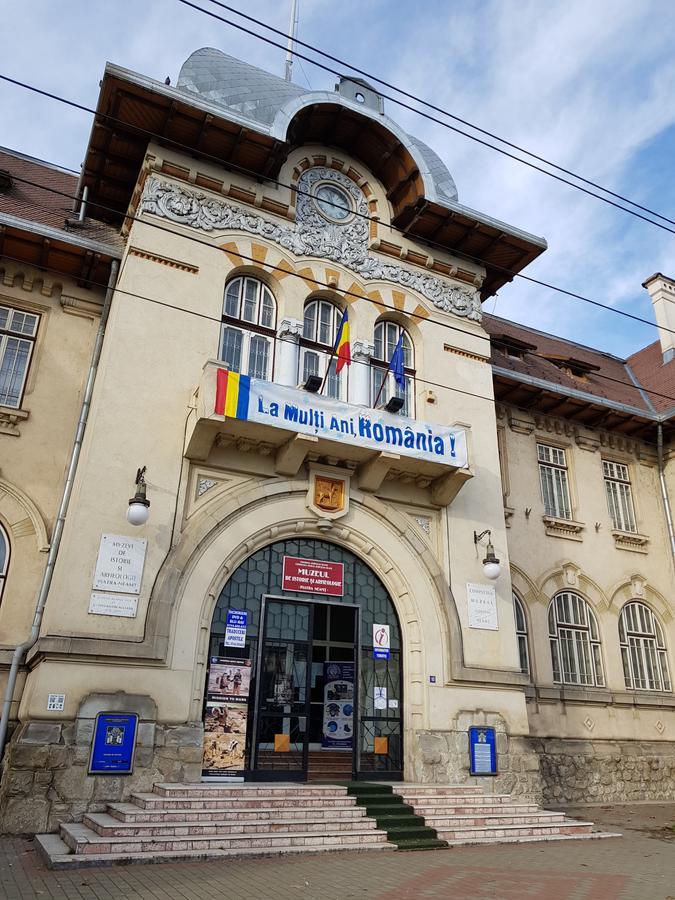 Apartament Confort Piatra Neamţ Exteriör bild